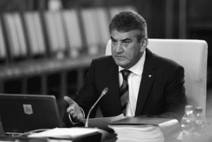 "Nu intenţionez să revin în politică"