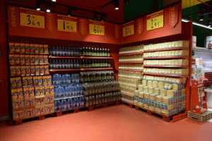 Grupul "Carrefour" a început remodelarea magazinelor "Billa" achiziţionate în 2015