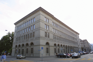 Banca Elveţiei menţine dobânda negativă