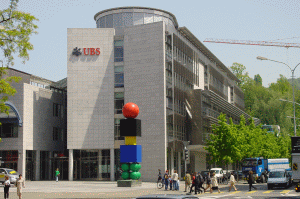 Franţa cere 1,1 miliarde de euro băncii elveţiene UBS