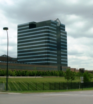 Sediul Chrysler, Auburn Hills, Michigan, SUA (Sursa foto: Wikipedia)