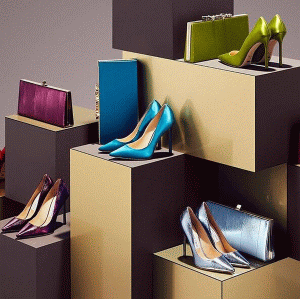 Producătorii de pantofi de lux "Jimmy Choo" şi "Bally", scoşi la vânzare