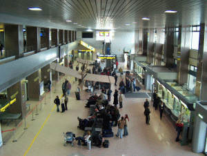 Controlorii de trafic aerian, în grevă de avertisment