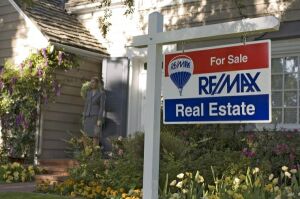 RE/MAX îşi extinde reţeaua în apropiere de Cluj-Napoca 