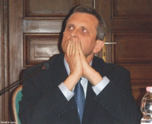 Cum se citează experţii BNR între ei deghizaţi în analişti independenţi