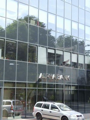 "Alpha Bank" - profit brut de 33,2 milioane de euro din România