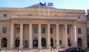 Oficialii francezi discută cu băncile interesate să-şi mute operaţiunile în Paris, după Brexit