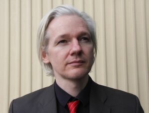 Preşedintele ecuadorian va continua să îi ofere azil lui Julian Assange