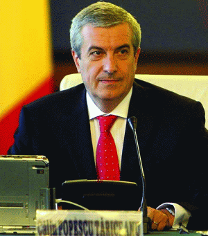 Tăriceanu somează autorităţile să vegheze la reconstrucţia caselor 