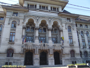 Primăria Capitalei vrea program de studiu despre Uniunea Europeană pentru elevii de liceu
