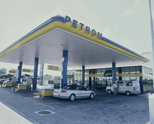 FORT va cumpăra, lunar, două milioane de litri de carburant de la "Petrom"