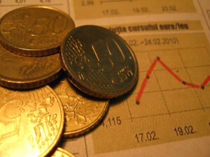 Euro, cotat la 4,5872 lei, cel mai mare nivel din august 2012