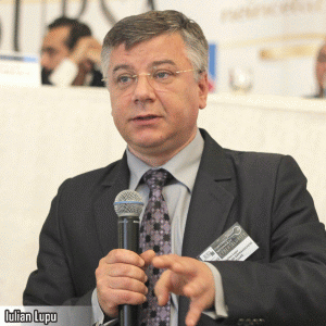 "Furtul datelor, dezinformarea şi produsele software dăunătoare - printre riscurile cibernetice"