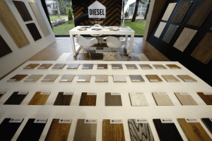 "Pinum" inaugurează cel mai mare showroom din Europa de Est