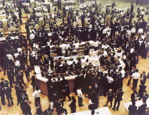 Trei indici asiatici erau în urcare