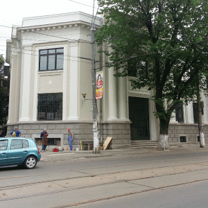 Sediul ciupercii SD din strada Mătăsari, colţ cu blvd. Ferdinand.
