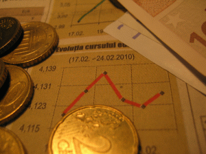 Euro a fost cotat la 4,5788 lei, peste referinţa de ieri