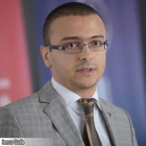 "Majorarea salariului minim va descuraja antreprenoriatul şi va creşte şomajul în rândul tinerilor"
