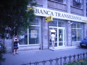 Bancomatele şi POS-urile "Băncii Transilvania" nu vor funcţiona în noaptea de sâmbătă spre duminică 