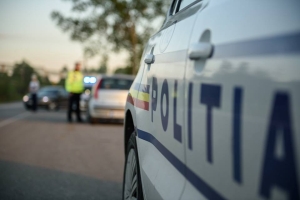 Poliştii au dispus măsuri preventive de supraveghere judiciară faţă de 144 de persoane