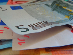 Piaţa de fuziuni şi achiziţii din România se situează în intervalul 950 milioane - 1 miliard euro 