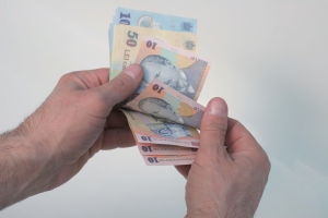PMB vrea să acorde familiilor un ajutor financiar de 1.000 de lei pentru copiii cu handicap
