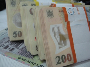 Creşterea rapidă a salariilor subminează competitivitatea României