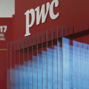 Ucraina i-a retras companiei "PwC" dreptul de audit bancar