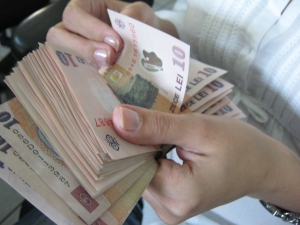 Fondurile de pensii administrate privat aveau active nete de aproape 8 miliarde de euro, în creştere cu 30%