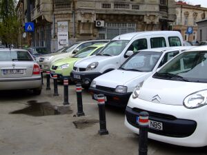 Consiliul Local al Sectorului 3 a aprobat tarifele pentru ridicarea maşinilor parcate neregulamentar