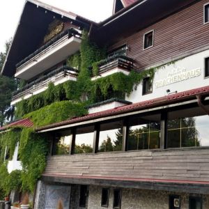 Simona Halep şi-a luat un hotel în Braşov şi o pensiune în Poiana Braşov 