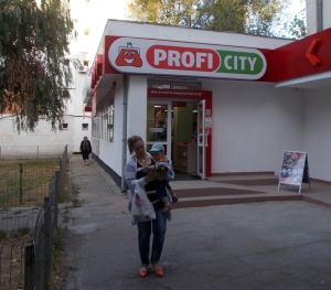 Profi a deschis două magazine