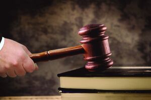 Instanţa supremă a decis să sesizeze CCR privind neconstituţionalitatea OUG 14