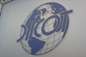 "Trecerea Inspecţiei Judiciare la MJ duce la control politic"
