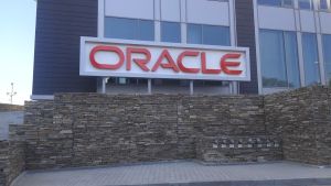 Oracle va închide majoritatea echipelor de asistenţă hardware din Europa
