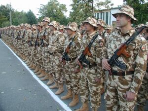 Rusia lansează exerciţii militare cu Belarus, provocând alarmă