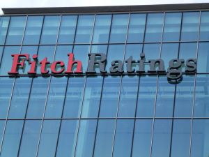 Fitch estimează că va începe să îmbunătăţească ratingurile de ţară