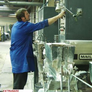 BCR acuză administratorul judiciar al "Romcab" că persistă în îndeplinirea nelegală a atribuţiilor 
