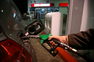 Mihai Tudose: "Preţul carburantului nu a crescut din cauza supraaccizei"