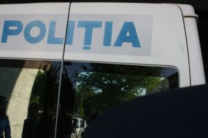 Percheziţii în Maramureş la persoane bănuite de trafic de droguri