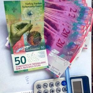 "România are posibilitatea să dea în judecată Elveţia, pentru situaţia CHF"