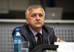 "Funcţionari din cadrul Direcţiei de Informaţii fiscale au început o vânătoare în interior"
