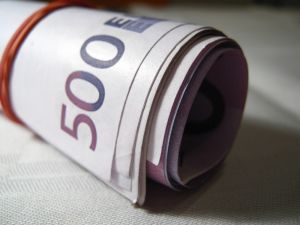 Deficitul de cont curent a crescut cu 52%