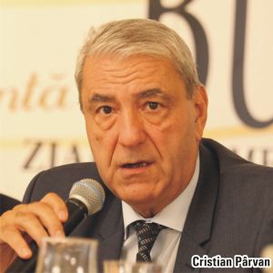 "Angajaţii din domeniul fondurilor europene trebuie plătiţi în funcţie de facturile decontate"