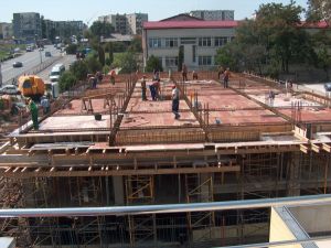 Criza forţei de muncă muşcă adânc din domeniul construcţiilor