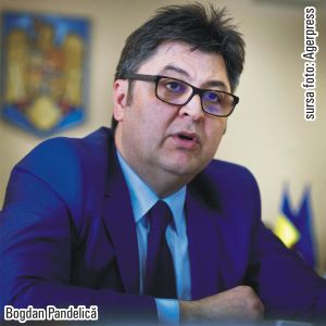 Debitorii: "Preşedintele ANPC încearcă să intimideze comisarii ca să nu mai sancţioneze băncile"