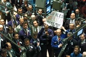 Wall Street a deschis în scădere