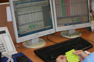 Wall Street a deschis în scădere