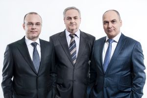 De la stânga la dreapta, Adrian Mihai, Felix Pătrăşcanu şi Neculai Mihai.