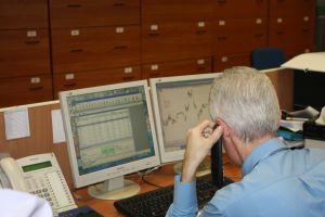 Bursele asiatice erau în scădere